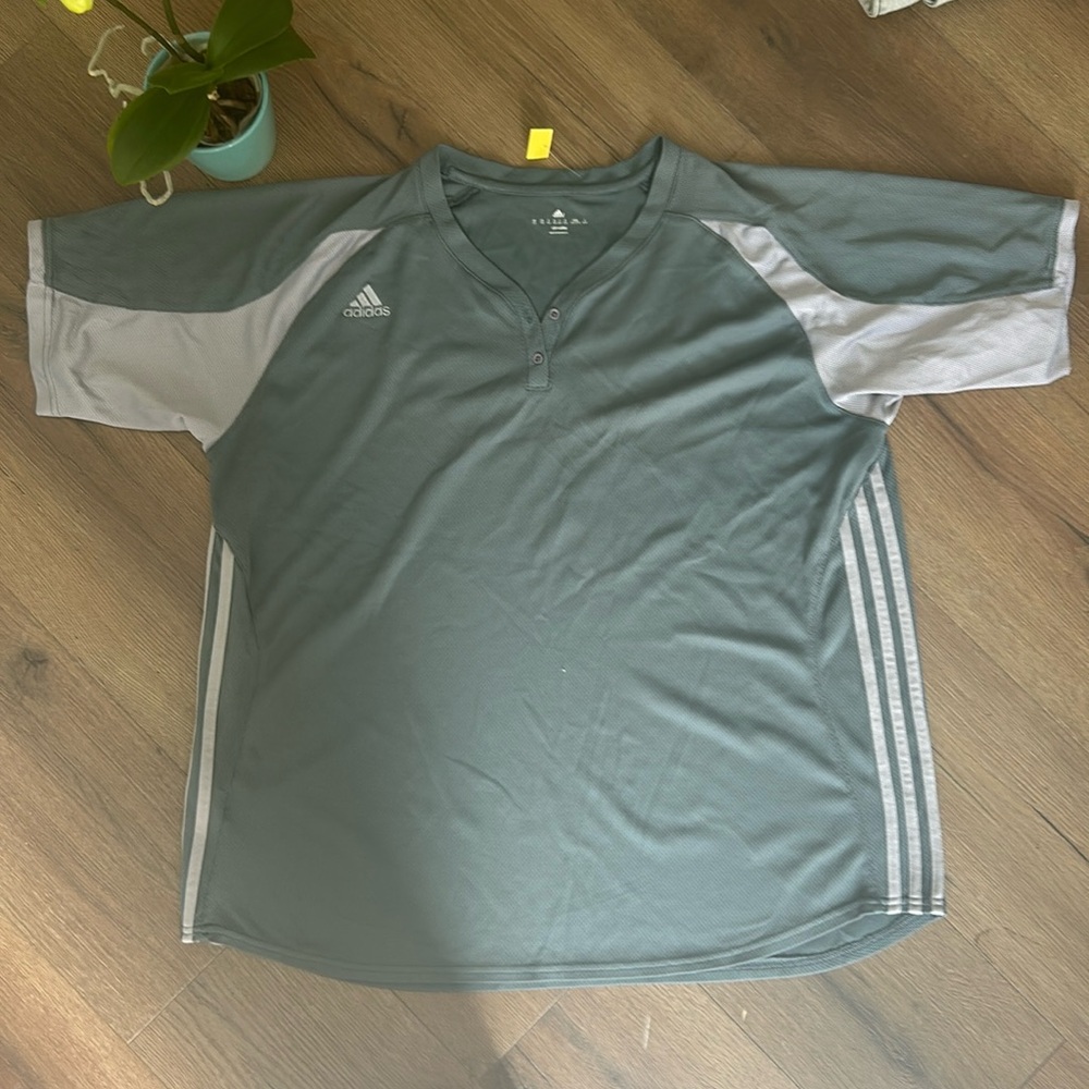 adidas Mens Short Sleeve Athletic Tee in Slate Green with Light Gray Panels